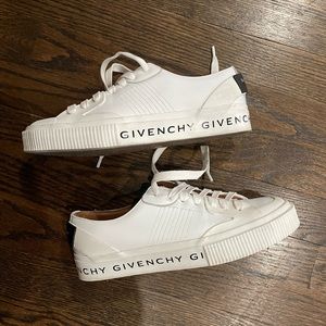 Givenchy White Black Court Tennis Logo athleisure sneakers 36 size 6 wom…